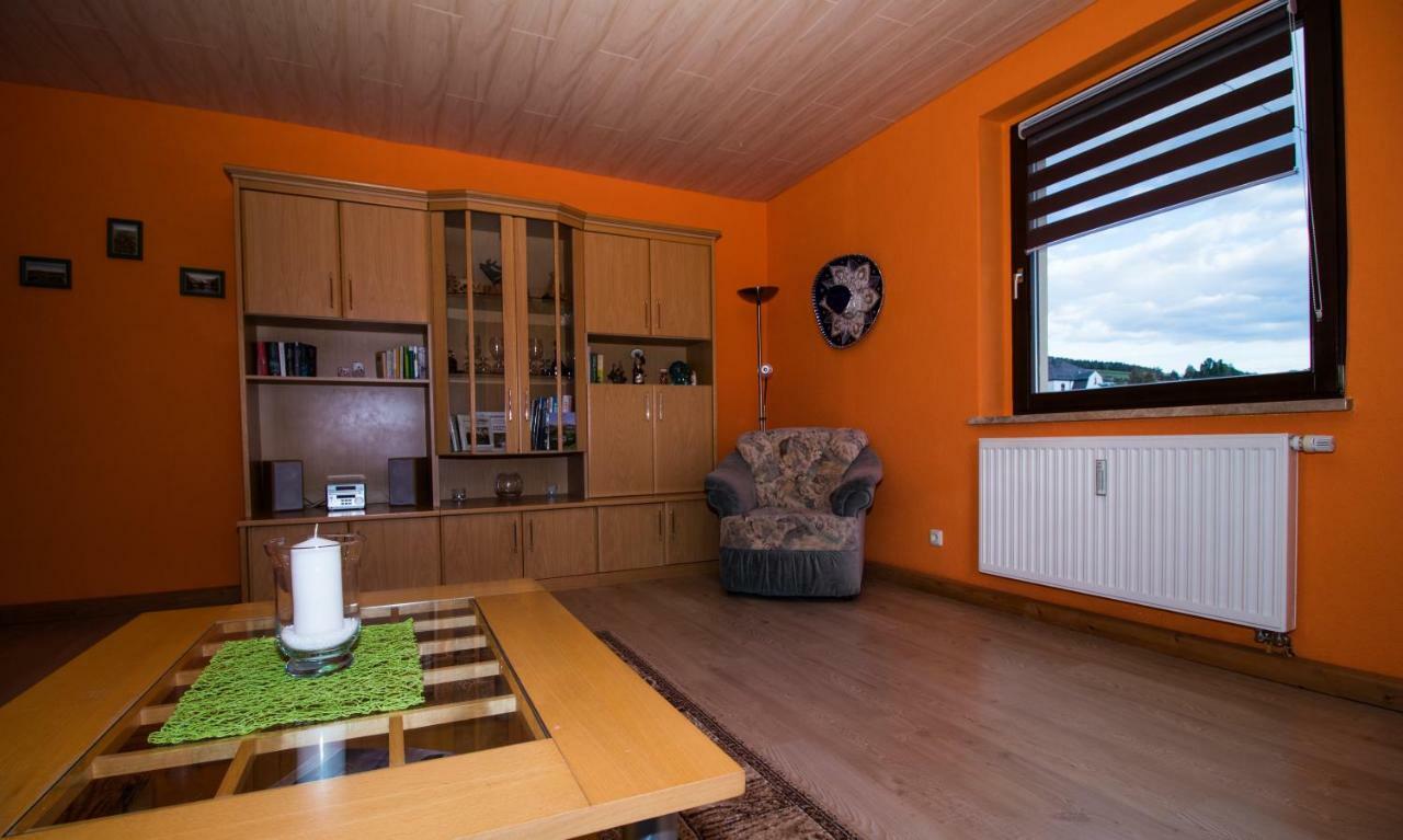 Am Balkon Des Erzgebirges Apartment Bernsbach Bagian luar foto